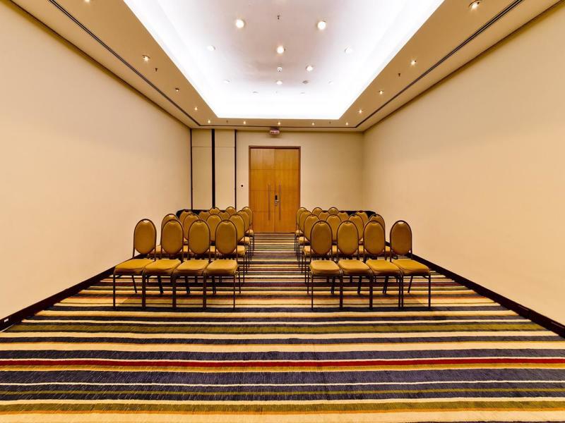 Pullman Sao Conrado Hotel