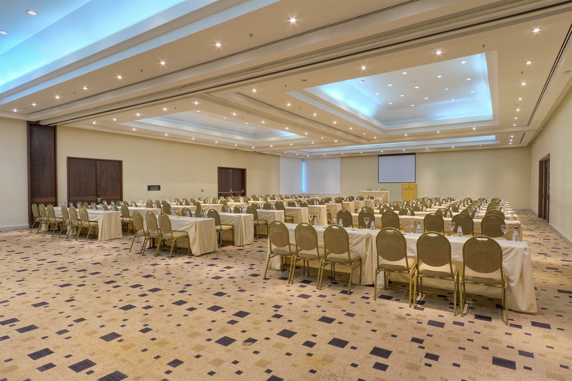 Pullman Sao Conrado Hotel 5*