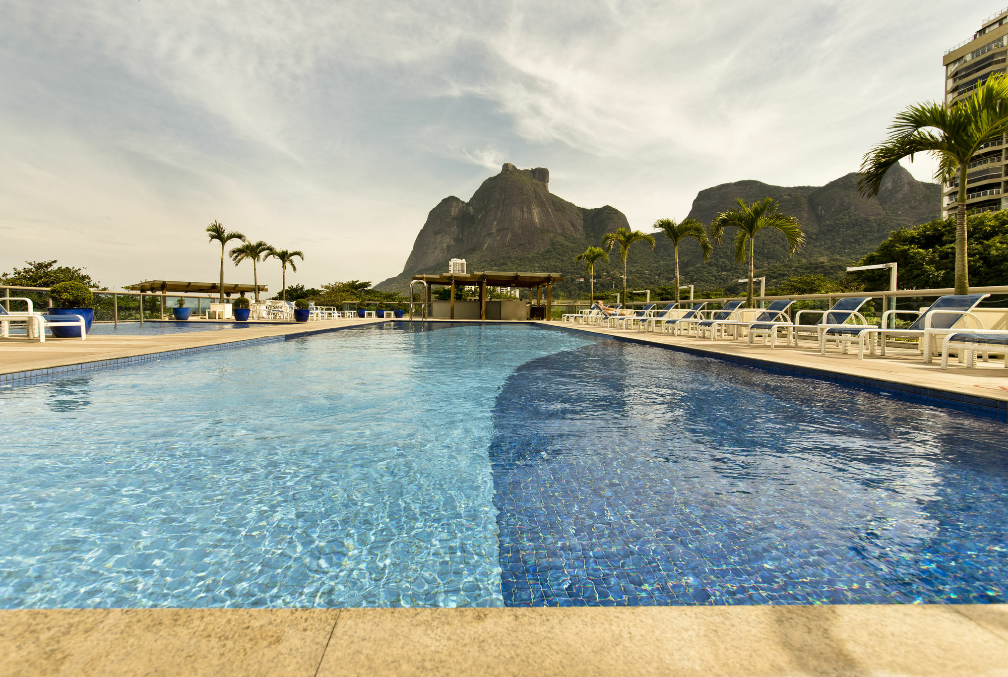 Hotel Pullman Sao Conrado 5*